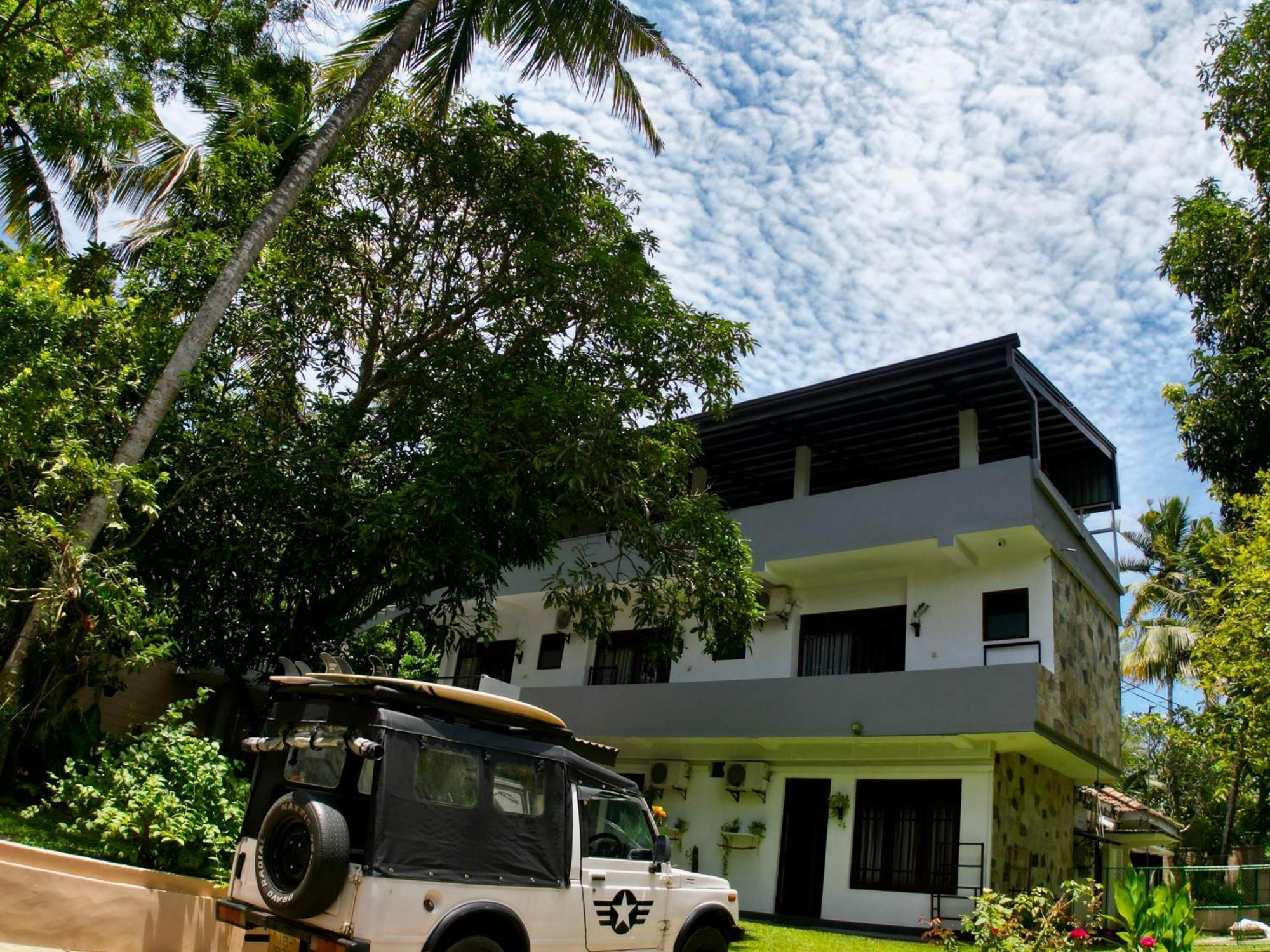 Oceanlife Surf Stay At Horizon Inn Велигама Экстерьер фото