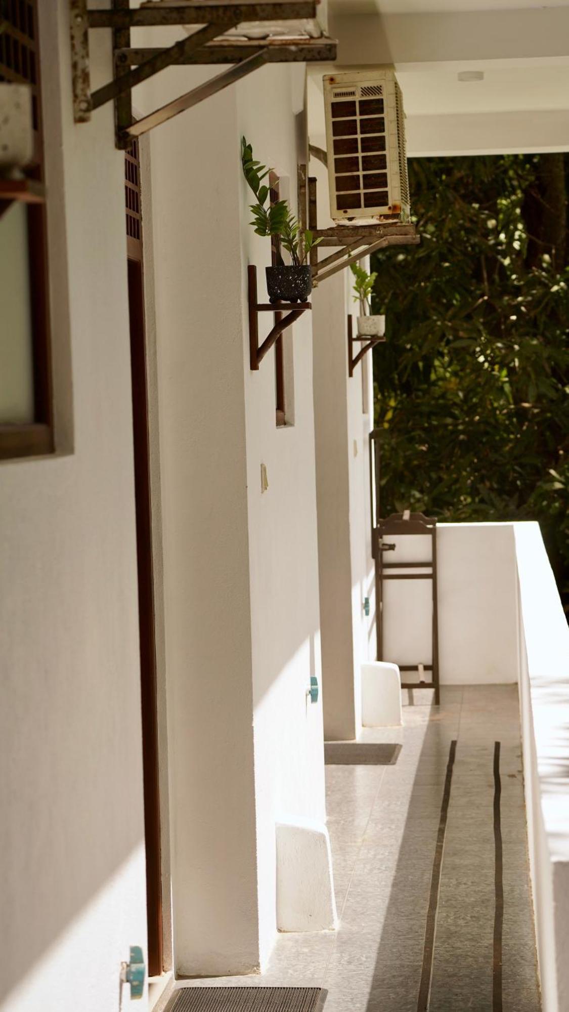 Oceanlife Surf Stay At Horizon Inn Велигама Экстерьер фото