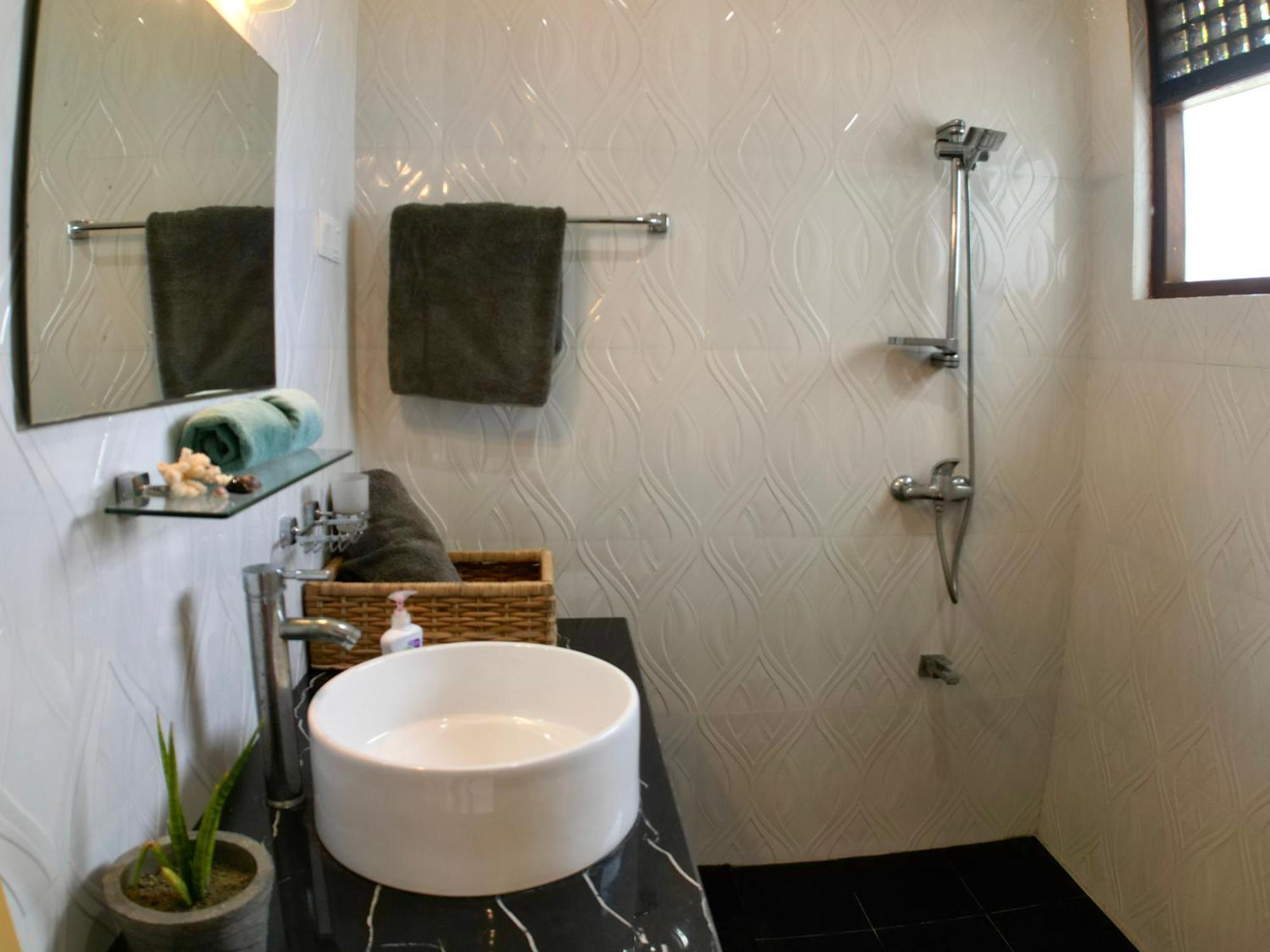 Oceanlife Surf Stay At Horizon Inn Велигама Экстерьер фото